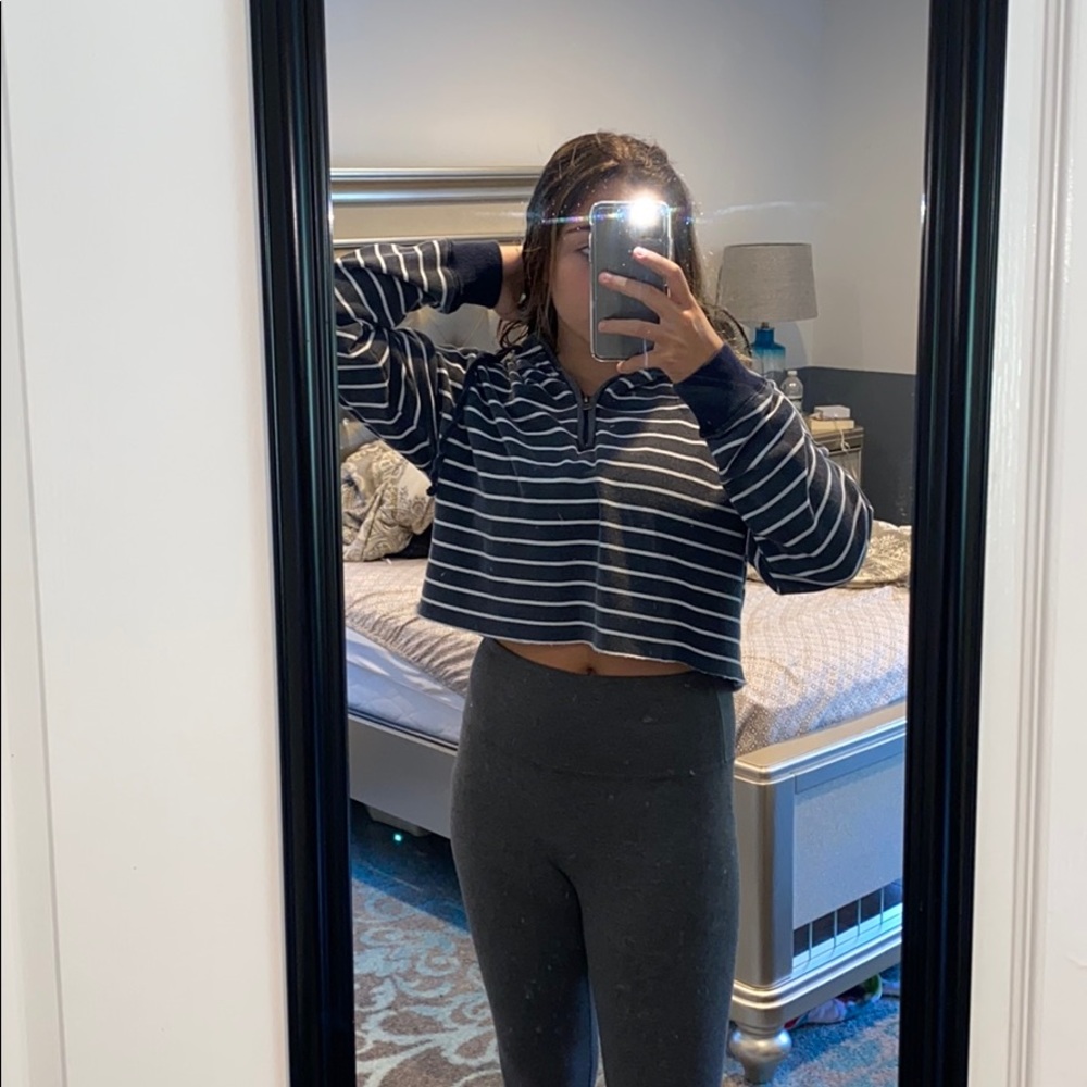 zip-up striped cropped hoodie